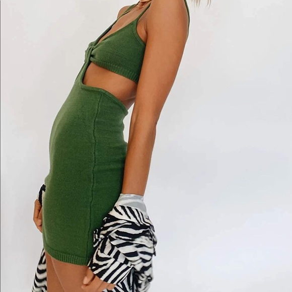 Green Cut Out Dress - Picture 3 of 3